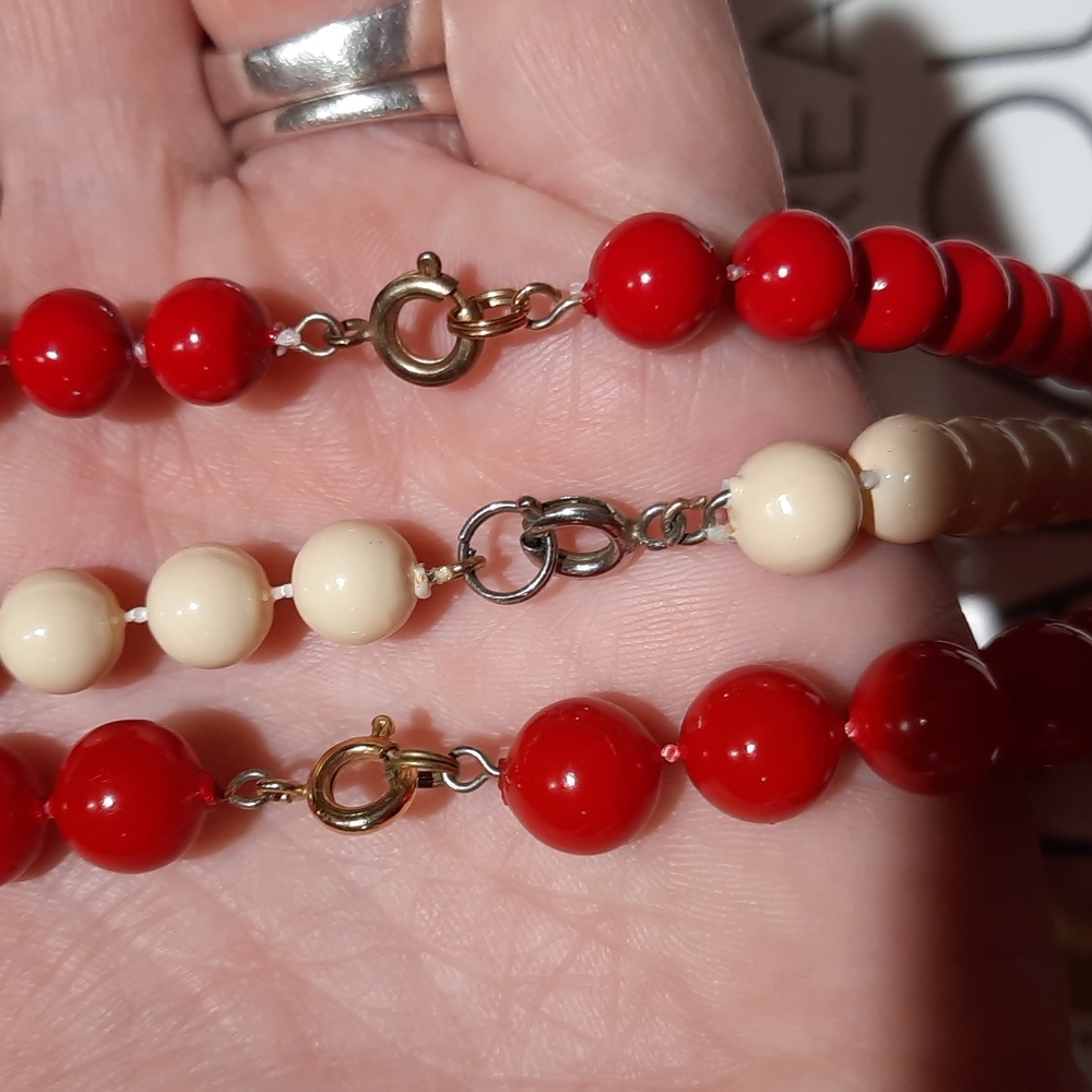 Set of 3, Vintage Beaded Necklace, Colors 2 Red, 1 Off White, - Picture 2 of 3